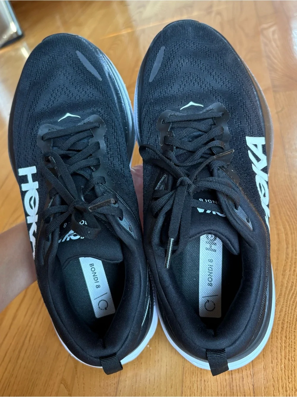 Size 8.5D Hoka One One Bondi 8 Mens Sneakers Black And White Running Shoes